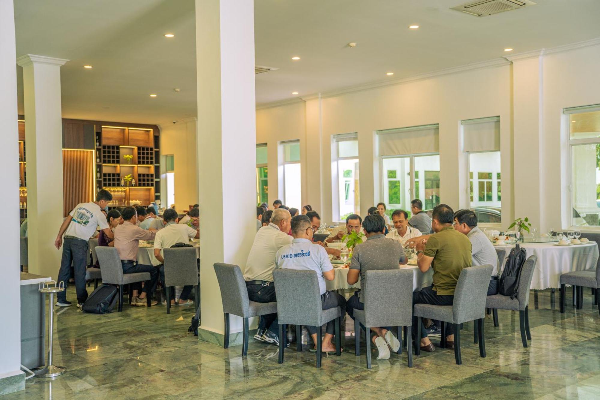 Sangkahak Mith Hotel Kep Zewnętrze zdjęcie